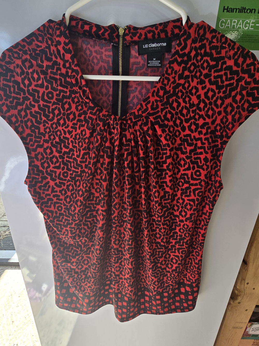 Liz Claiborne Red and Black Printed Cap Sleeve Blouse